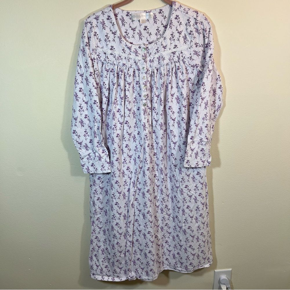 Eileen West White Purple Floral Nightgown Cottagecore Prairie Granny Small
